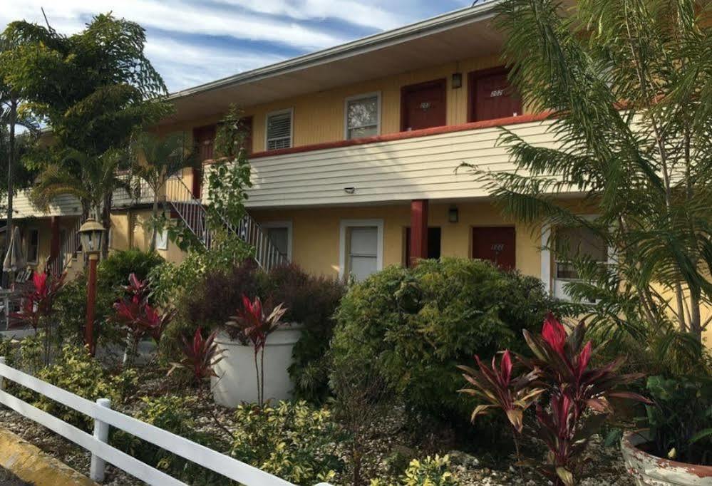 Family Inn 萨拉索塔 外观 照片